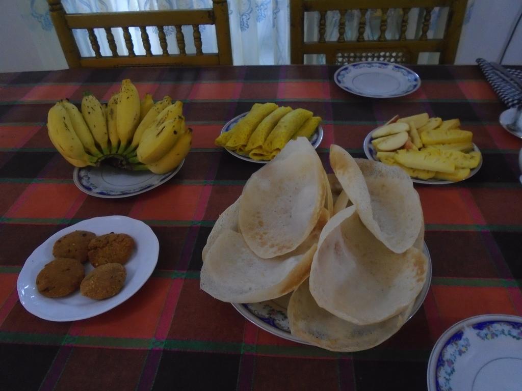 Green Garden Homestay Giritale Buitenkant foto